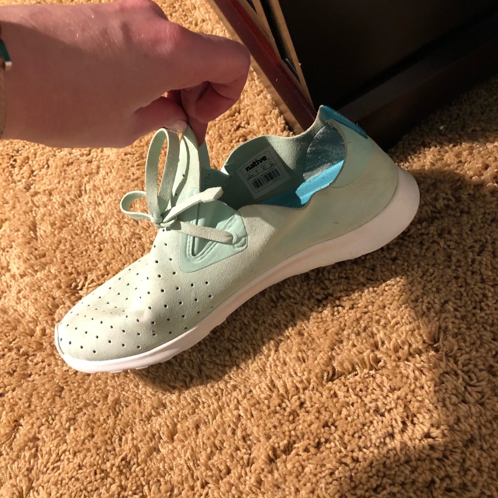 Native shoes - Picture 3 of 5